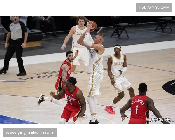 阿维斯与莫雷激战正酣谁能在这场较量中笑到最后